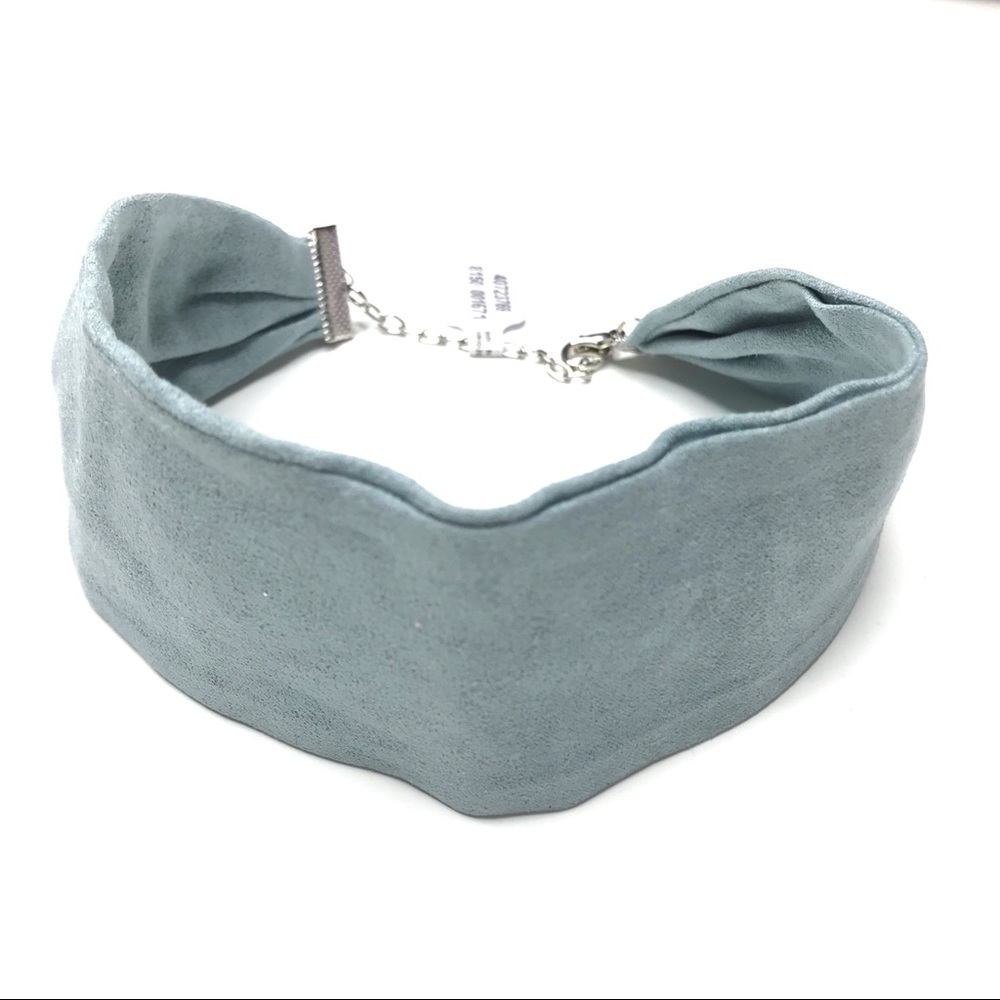 3/$30 Free People | Blue Daisy Jane Suede Choker